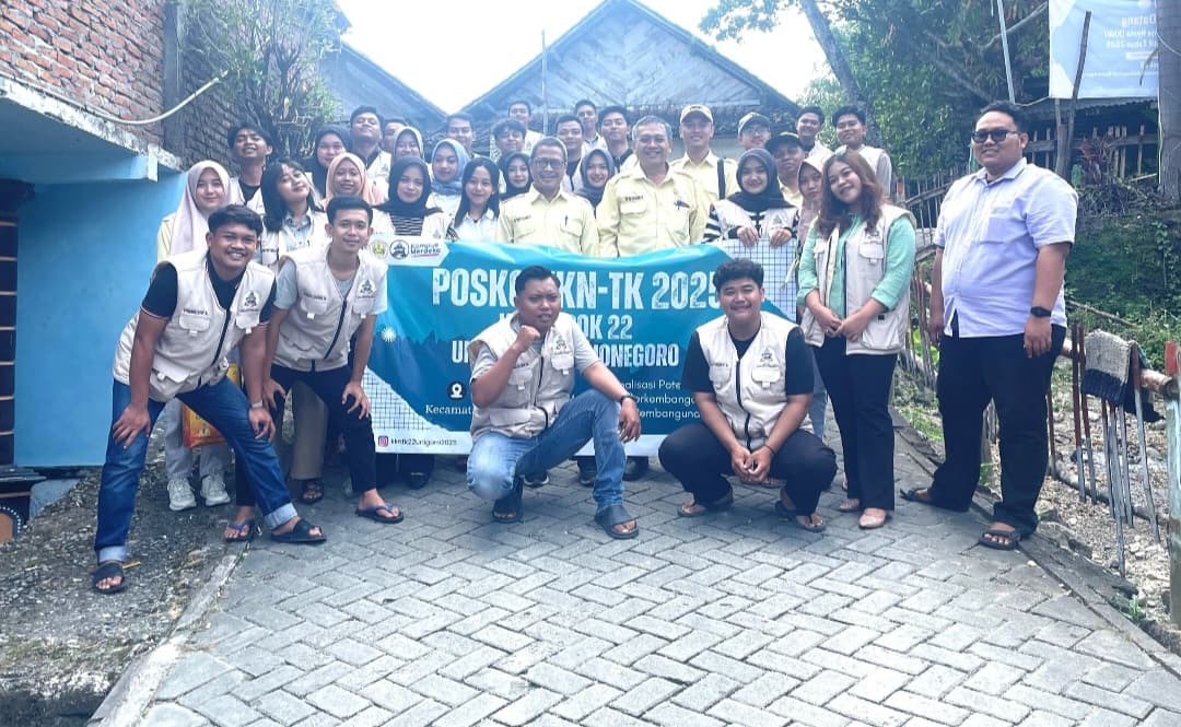 Bojonegoro Optimalkan Potensi Desa Lewat KKN TK Unigoro 2025: Monev Diberikan pada 28 Kelompok Bojonegoro Optimalkan Potensi Desa Lewat KKN TK Unigoro 2025: Monev Diberikan pada 28 Kelompok