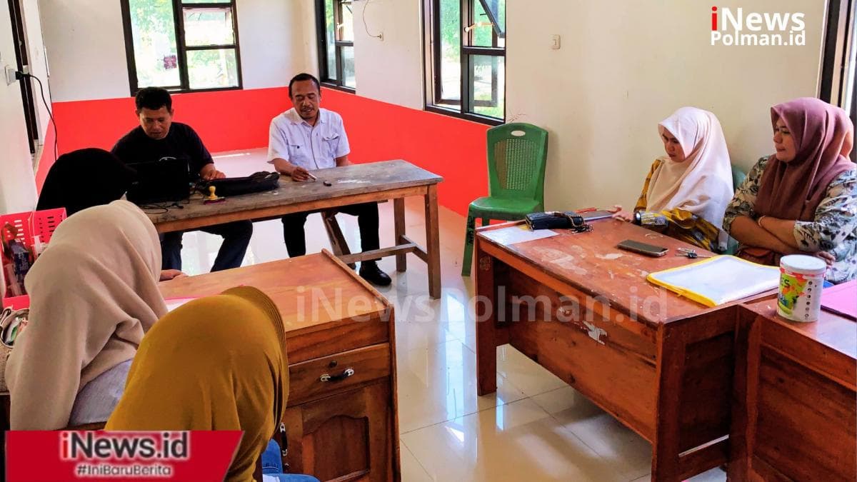 Lurah Manding Tegaskan Transparansi dan Kerja Nyata untuk Majukan Koperasi Merah Putih Lurah Manding Tegaskan Transparansi dan Kerja Nyata untuk Majukan Koperasi Merah Putih