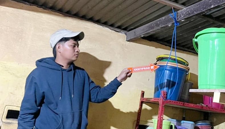 Tragis! Petani Tambak di Pangkep Tewas Gantung Diri, Istri Histeris Minta Tolong Tragis! Petani Tambak di Pangkep Tewas Gantung Diri, Istri Histeris Minta Tolong