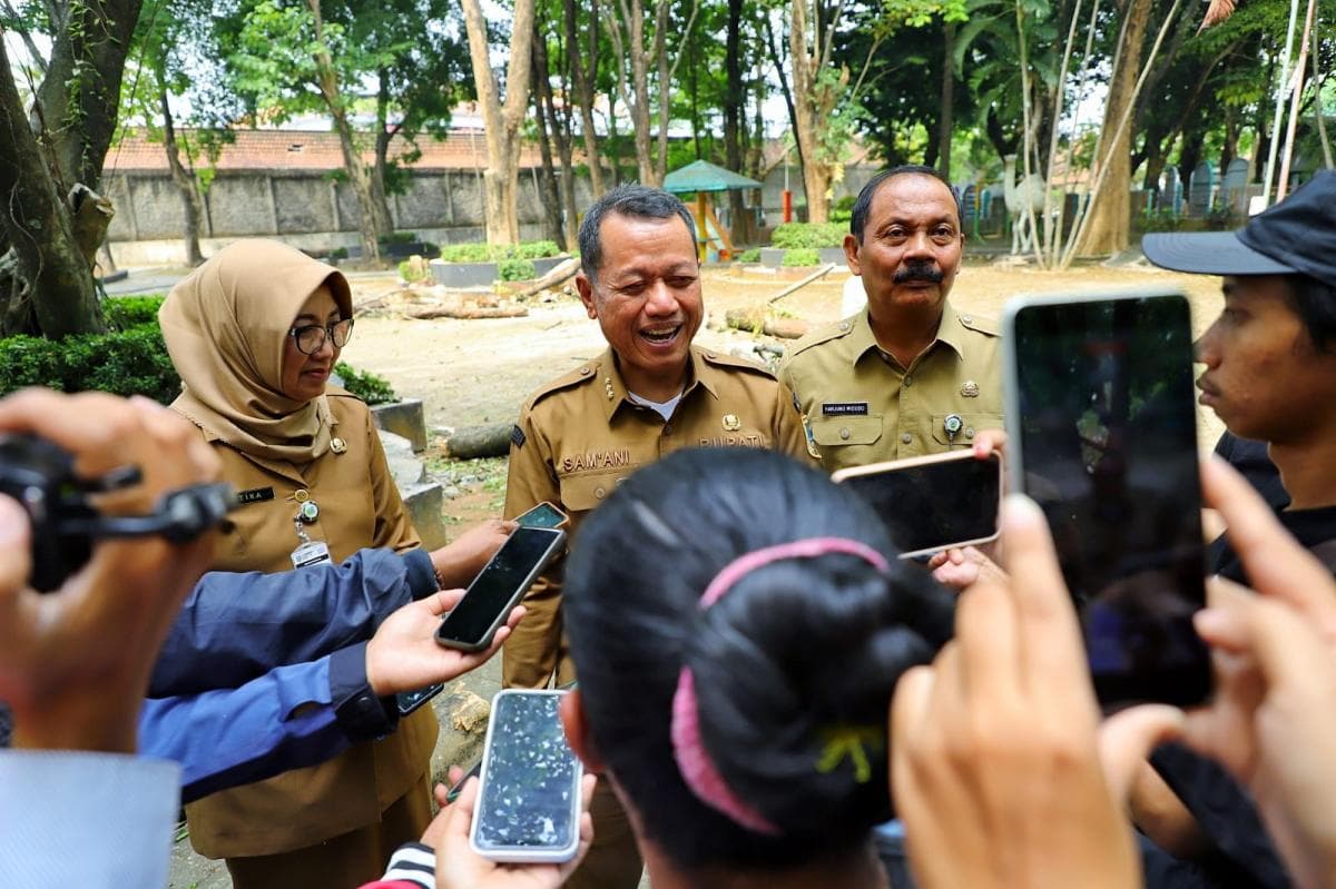 Usai Insiden Anak Tertimpa Pohon, Bupati Kudus Sidak Taman Perintahkan Perawatan Intensif Usai Insiden Anak Tertimpa Pohon, Bupati Kudus Sidak Taman Perintahkan Perawatan Intensif