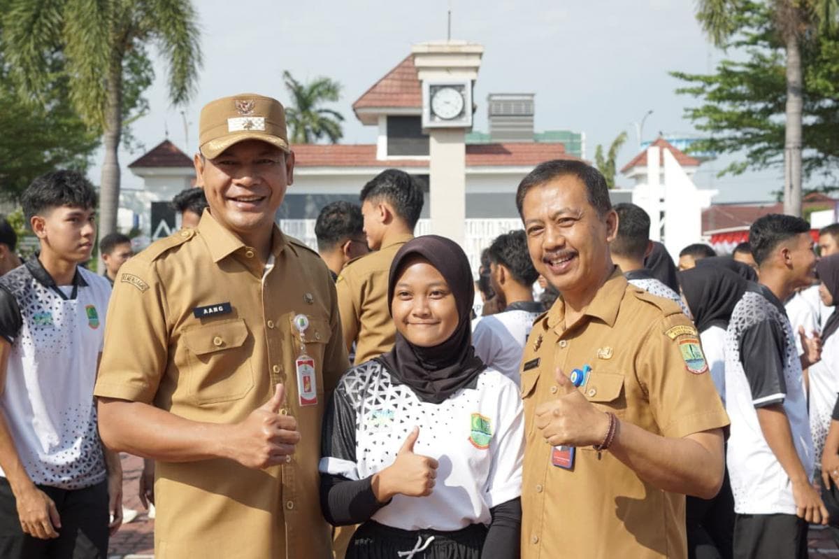 Pemkab Karawang Lepas 198 Atlet untuk Berlaga di POPDA XIV Jawa Barat 2025 Pemkab Karawang Lepas 198 Atlet untuk Berlaga di POPDA XIV Jawa Barat 2025