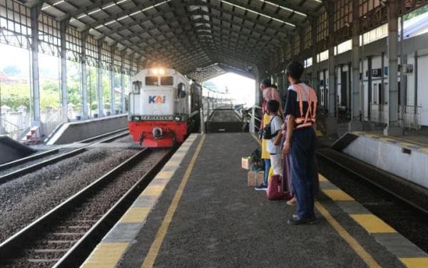 Harga Tiket Kereta Api Purwokerto-Madiun, Ini Jadwal Lengkapnya Harga Tiket Kereta Api Purwokerto-Madiun, Ini Jadwal Lengkapnya