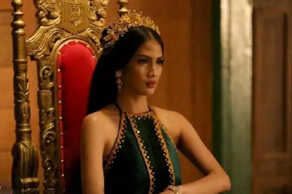 10 Film yang Dibintangi Aulia Sarah, Nomor 7 Cetak Rekor Film Terlaris Sepanjang Masa 10 Film yang Dibintangi Aulia Sarah, Nomor 7 Cetak Rekor Film Terlaris Sepanjang Masa