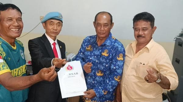 Lord Rangga Sunda Empire Meninggal Dunia, Ini 3 Kontroversinya yang Hebohkan Tanah Air Lord Rangga Sunda Empire Meninggal Dunia, Ini 3 Kontroversinya yang Hebohkan Tanah Air