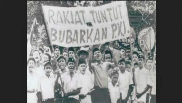 Hubungan Bung Karno dengan NU Terganggu Setelah Pecah G30S, Karnaval Banser Diserang PKI Hubungan Bung Karno dengan NU Terganggu Setelah Pecah G30S, Karnaval Banser Diserang PKI