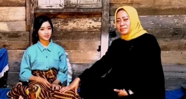 Tiara Kartika : Anak Angkat Kuntil Anaka, Ini Ceritanya Tiara Kartika : Anak Angkat Kuntil Anaka, Ini Ceritanya