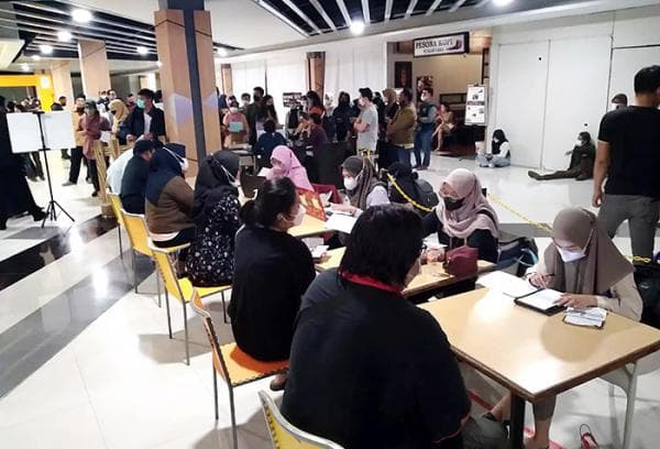 Dinkes Kota Depok Sudah Siapkan Vaksin Booster Covid-19 Kedua Untuk Lansia Dinkes Kota Depok Sudah Siapkan Vaksin Booster Covid-19 Kedua Untuk Lansia