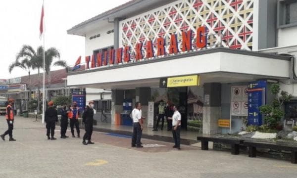 Ada Kereta Api Tabrakan, PT KAI Divre IV Tanjung Karang Batalkan Semua Keberangkatan Ada Kereta Api Tabrakan, PT KAI Divre IV Tanjung Karang Batalkan Semua Keberangkatan