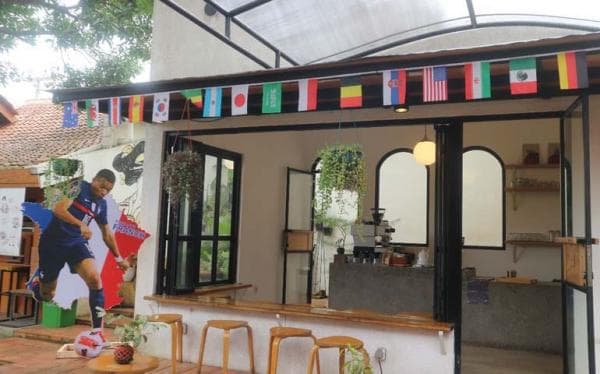 Mbak Ita akan Buka Acara Nobar Piala Dunia 2022 di Kafe Warga Lokal Gedawang Semarang Mbak Ita akan Buka Acara Nobar Piala Dunia 2022 di Kafe Warga Lokal Gedawang Semarang