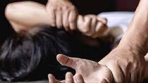 Ibu Muda Dicabuli Dukun Gadungan di Surabaya, Suami Korban Ada di Ruang Tamu Ibu Muda Dicabuli Dukun Gadungan di Surabaya, Suami Korban Ada di Ruang Tamu