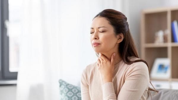 4 Cara Mengobati Amandel Secara Alami, Dijamin Ampuh! 4 Cara Mengobati Amandel Secara Alami, Dijamin Ampuh!