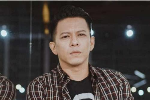 Publik Penasaran Asal Usul Ariel NOAH, Raffi Ahmad Komentari Kaesang-Erina Publik Penasaran Asal Usul Ariel NOAH, Raffi Ahmad Komentari Kaesang-Erina