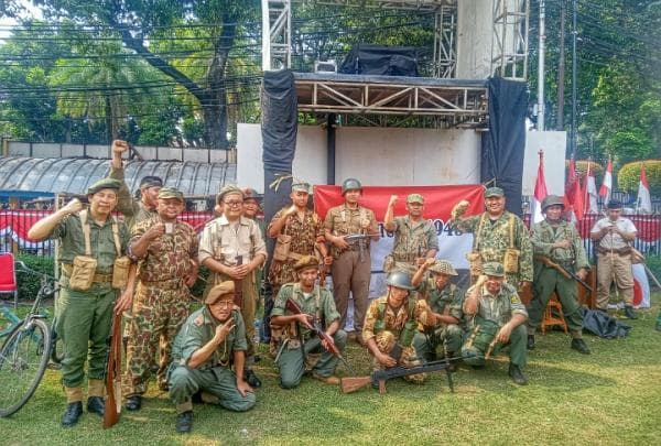 Dijamin Tidak Bosan, Belajar Sejarah Bareng Reenactor di Indonesia Dijamin Tidak Bosan, Belajar Sejarah Bareng Reenactor di Indonesia
