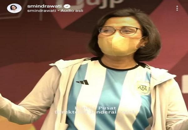 Momen Sri Mulyani Pakai Baju Lionel Messi Usai Argentina Juara Piala Dunia 2022 Momen Sri Mulyani Pakai Baju Lionel Messi Usai Argentina Juara Piala Dunia 2022