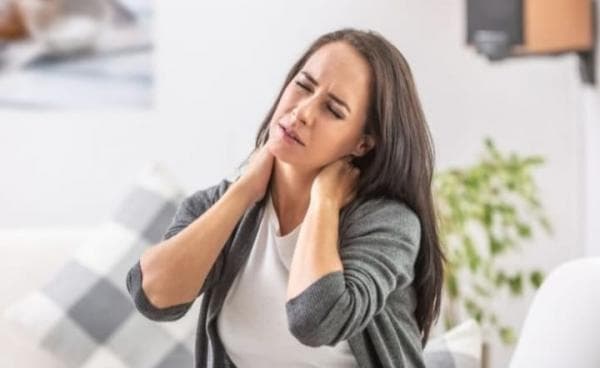 8 Cara Mudah Menurunkan Kolesterol Tinggi di Usia Muda Tanpa Obat 8 Cara Mudah Menurunkan Kolesterol Tinggi di Usia Muda Tanpa Obat