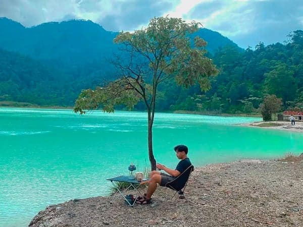 Indahnya Pesona Alam Talaga Bodas, Pilihan Wisata Menarik untuk Liburan Akhir Tahun di Garut Indahnya Pesona Alam Talaga Bodas, Pilihan Wisata Menarik untuk Liburan Akhir Tahun di Garut