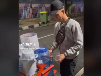 Ngalahin Gaji Kantoran, Pedagang Kopi Keliling Hasilkan Cuan hingga Jutaan Rupiah Sehari Ngalahin Gaji Kantoran, Pedagang Kopi Keliling Hasilkan Cuan hingga Jutaan Rupiah Sehari