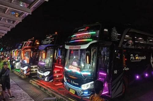 Kisah Sukses Bos PO Handoyo: Mantan Supir Angkot yang Kini Miliki Ratusan Armada Kisah Sukses Bos PO Handoyo: Mantan Supir Angkot yang Kini Miliki Ratusan Armada