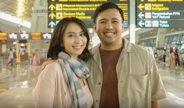 Cuitan Joshua Suherman Umbar Urusan Ranjang dengan Istri Dianggap Netizen Brutal Cuitan Joshua Suherman Umbar Urusan Ranjang dengan Istri Dianggap Netizen Brutal