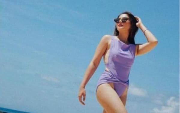 Potret Seksi Jessica Mila di Kolam Renang, Netizen: Mana Tahan Potret Seksi Jessica Mila di Kolam Renang, Netizen: Mana Tahan