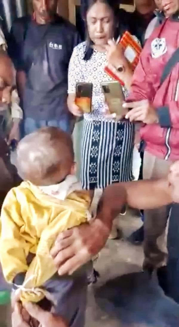 Video Viral Bocah Diikat, Ini Klarifikasi Polda NTT Video Viral Bocah Diikat, Ini Klarifikasi Polda NTT
