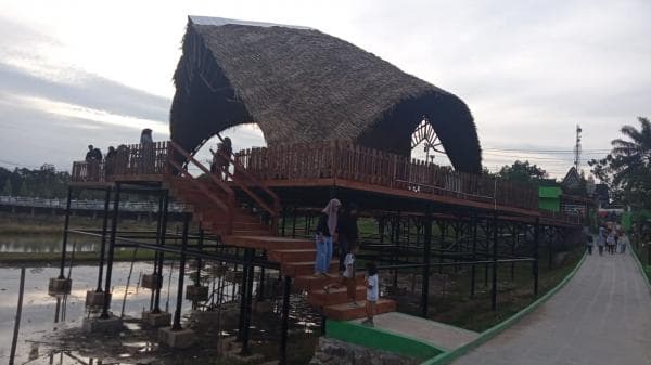 Mengenal Wisata Taman Pedestrian Tapa Malenggang Batanghari Mengenal Wisata Taman Pedestrian Tapa Malenggang Batanghari