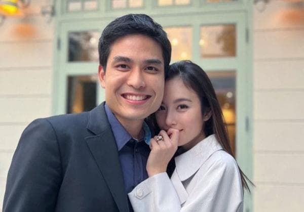 Crazy Rich Thailand Akan Nikahi Nong Poy Transgender Tercantik di Dunia, Ini Reaksi Keluarganya Crazy Rich Thailand Akan Nikahi Nong Poy Transgender Tercantik di Dunia, Ini Reaksi Keluarganya