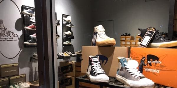 Siapa Pemilik Sepatu Ventela, Sneaker Lokal yang Sejajar dengan Brand Luar Siapa Pemilik Sepatu Ventela, Sneaker Lokal yang Sejajar dengan Brand Luar