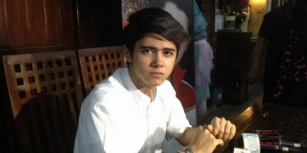 Ressa Herlambang Dituding Menipu, Netizen: Kayaknya Ini Yang Diceritain Aliando Ressa Herlambang Dituding Menipu, Netizen: Kayaknya Ini Yang Diceritain Aliando