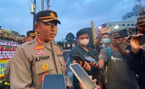 Korban Kecelakaan Lalu Lintas Kondisi Sekarat Dibuang Dekat Kandang Ayam Korban Kecelakaan Lalu Lintas Kondisi Sekarat Dibuang Dekat Kandang Ayam