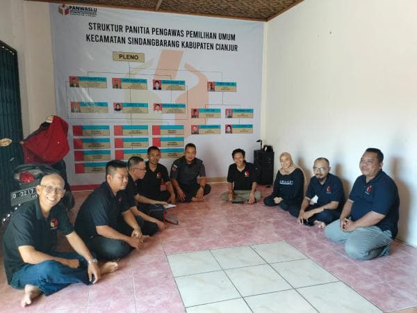 Panwascam Sindangbarang Cianjur Selatan Fokus Lakukan Pengawasan Panwascam Sindangbarang Cianjur Selatan Fokus Lakukan Pengawasan