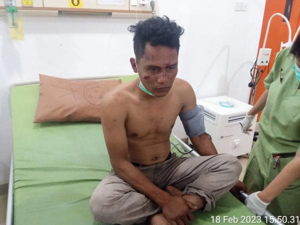 Metik Tas PNS Jambret di Pematang Siantar Nyaris Tewas Dihakimi Massa Metik Tas PNS Jambret di Pematang Siantar Nyaris Tewas Dihakimi Massa