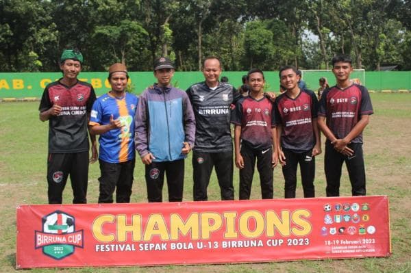 Wujud Komitmen Cetak Pemain Sepak Bola Sejak Dini, Ini yang Dilakukan Yayasan Birruna Cirebon Wujud Komitmen Cetak Pemain Sepak Bola Sejak Dini, Ini yang Dilakukan Yayasan Birruna Cirebon