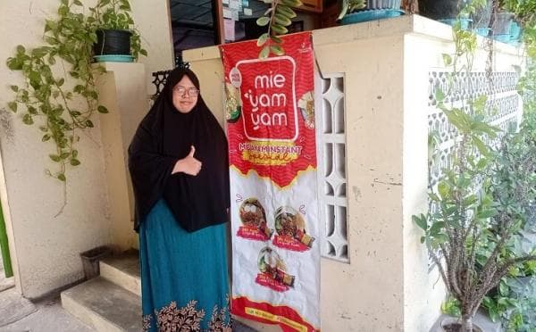 Fitria Nur Hidayah Jadi Jutawan dari Bisnis Mie Ayam, Berawal dari Hobi Makan Mie Fitria Nur Hidayah Jadi Jutawan dari Bisnis Mie Ayam, Berawal dari Hobi Makan Mie