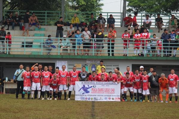 Insan Sepakbola di Kabupaten Bogor Gelar Turnamen U-40 Antar Desa dan Kelurahan di Citeureup Insan Sepakbola di Kabupaten Bogor Gelar Turnamen U-40 Antar Desa dan Kelurahan di Citeureup