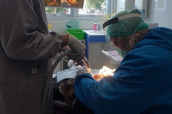 Hari Kesehatan Mulut Sedunia, FKG UHT Gelar Baksos Kesehatan Gigi dan Mulut Hari Kesehatan Mulut Sedunia, FKG UHT Gelar Baksos Kesehatan Gigi dan Mulut