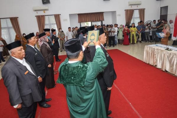 Walikota Pematang Siantar Lantik 11 JPTP, Sekda Digeser Jadi Staf Ahli Walikota Pematang Siantar Lantik 11 JPTP, Sekda Digeser Jadi Staf Ahli