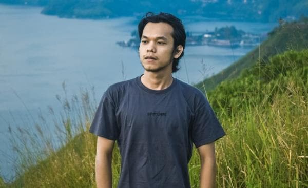 Kata-Kata Puitis yang Bisa Taklukkan Sang Kekasih, Ini 25 Kata Bijak dari Tommy Jonathan Sinaga Kata-Kata Puitis yang Bisa Taklukkan Sang Kekasih, Ini 25 Kata Bijak dari Tommy Jonathan Sinaga