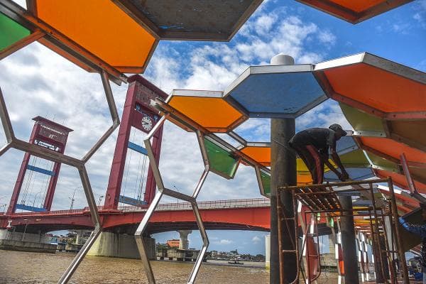 Potret Warna Warni Dermaga 7 Ulu Palembang Potret Warna Warni Dermaga 7 Ulu Palembang