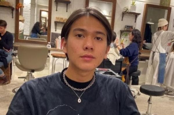 6 Sumber Kekayaan Iqbaal Ramadhan Pemeran Dilan, dari Aktor Film hingga Endorsement 6 Sumber Kekayaan Iqbaal Ramadhan Pemeran Dilan, dari Aktor Film hingga Endorsement