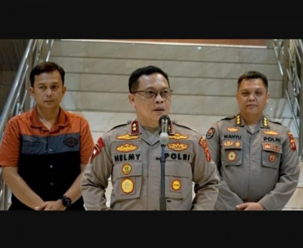 Kapolda Lampung yang Baru Irjen Pol Helmi Santika Pernah Jabat Kapolres Lampung Utara Kapolda Lampung yang Baru Irjen Pol Helmi Santika Pernah Jabat Kapolres Lampung Utara