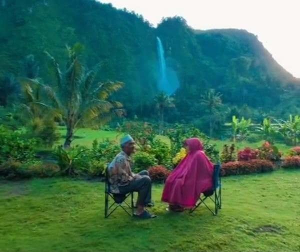 Viral! Rumah Sederhana Bah Jajang Depan Curug Citambur Ditawar Rp2,5 Miliar Viral! Rumah Sederhana Bah Jajang Depan Curug Citambur Ditawar Rp2,5 Miliar