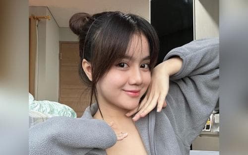 Profile Gamer Cantik Kayes yang Videonya Viral Ditonton 7,5 Juta Kali Profile Gamer Cantik Kayes yang Videonya Viral Ditonton 7,5 Juta Kali