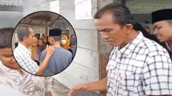 Heboh!!! Inilah Bang Man, Sosok Tukang Urut Di Aceh Seperti Ida Dayak Heboh!!! Inilah Bang Man, Sosok Tukang Urut Di Aceh Seperti Ida Dayak