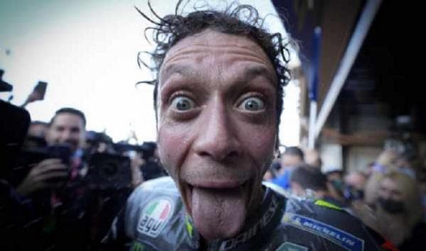Valentino Rossi Diberi Penghargaan Selevel Politisi Kelas Kakap Italia Valentino Rossi Diberi Penghargaan Selevel Politisi Kelas Kakap Italia