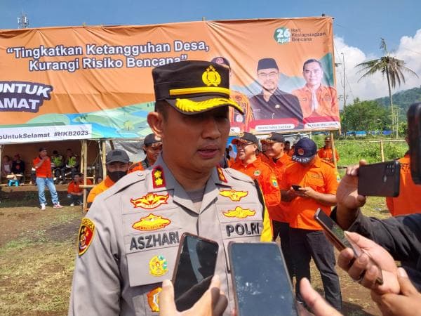 Polres Cianjur Dalami Kasus Penembakan Siswi SMK yang Tewas Ditangan Sang Pacar Polres Cianjur Dalami Kasus Penembakan Siswi SMK yang Tewas Ditangan Sang Pacar