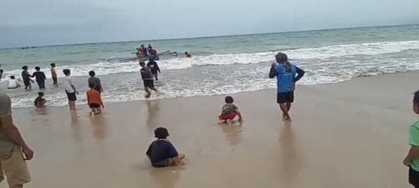 Wisatawan Terakhir yang Hilang di Pantai Santolo Garut Ditemukan