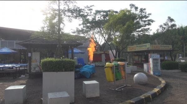 Semburan Api di Rest Area Tol Cipali Tidak Bisa Dipadamkan, Petugas Akan Gunakan Teknik Capping Semburan Api di Rest Area Tol Cipali Tidak Bisa Dipadamkan, Petugas Akan Gunakan Teknik Capping