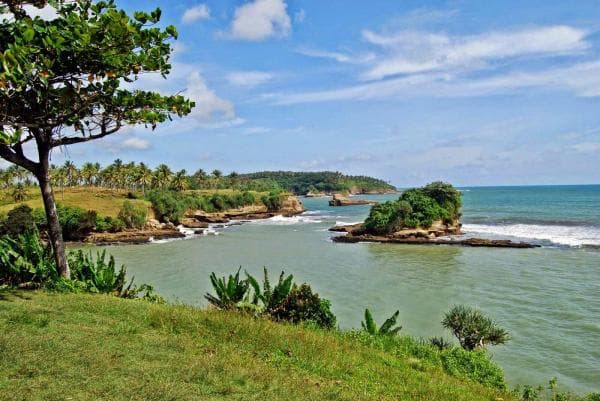5 Pantai Cantik di Ujung Genteng Sukabumi, Destinasi Wisata Seru di Musim Liburan 5 Pantai Cantik di Ujung Genteng Sukabumi, Destinasi Wisata Seru di Musim Liburan