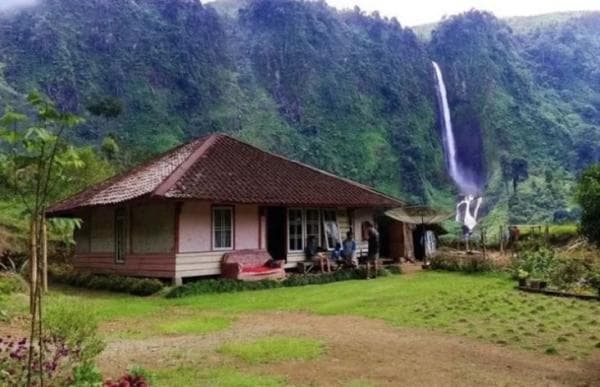 6 Fakta Unik Viral Rumah dengan Pemandangan Indah Bak Surga, Sempat Ditawar Rp2,5 Miliar 6 Fakta Unik Viral Rumah dengan Pemandangan Indah Bak Surga, Sempat Ditawar Rp2,5 Miliar